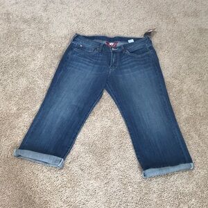 NWT! Lucky Brand Size 30/10, easy rider crop jeans